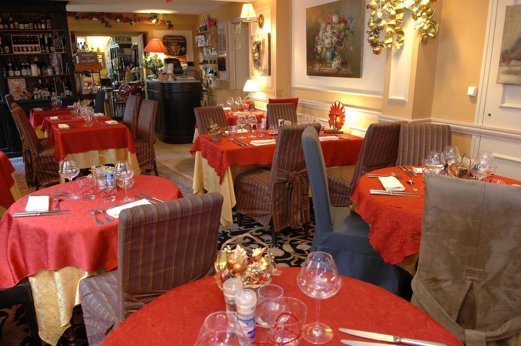 Hostellerie Du Prieure Saint-Prix (Val d'Oise) Exterior foto